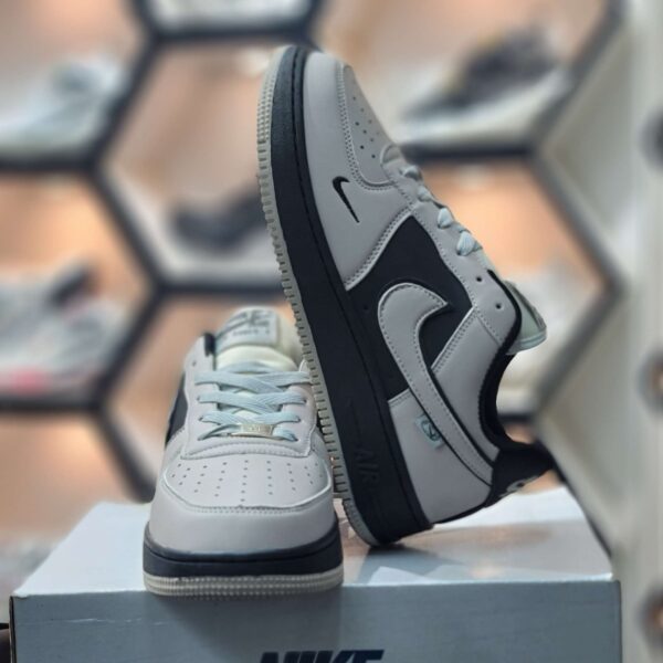 Smoky Gray 2 - Image 5